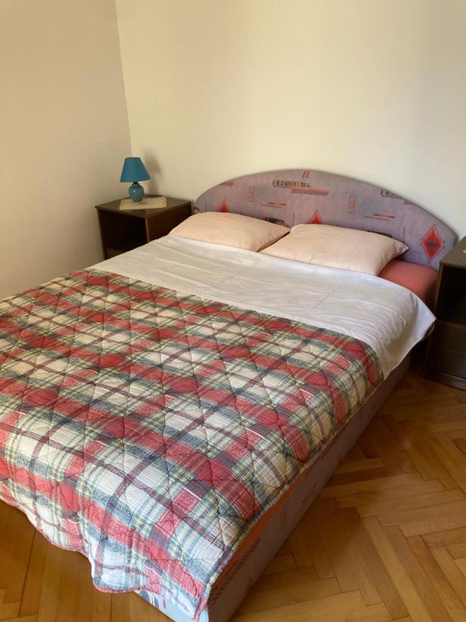 Apartments Hrnjic Umag Luaran gambar