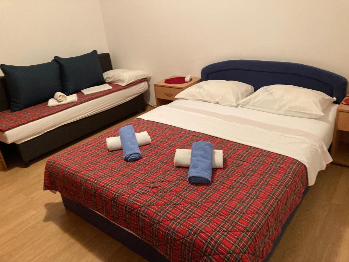 Apartments Hrnjic Umag Luaran gambar