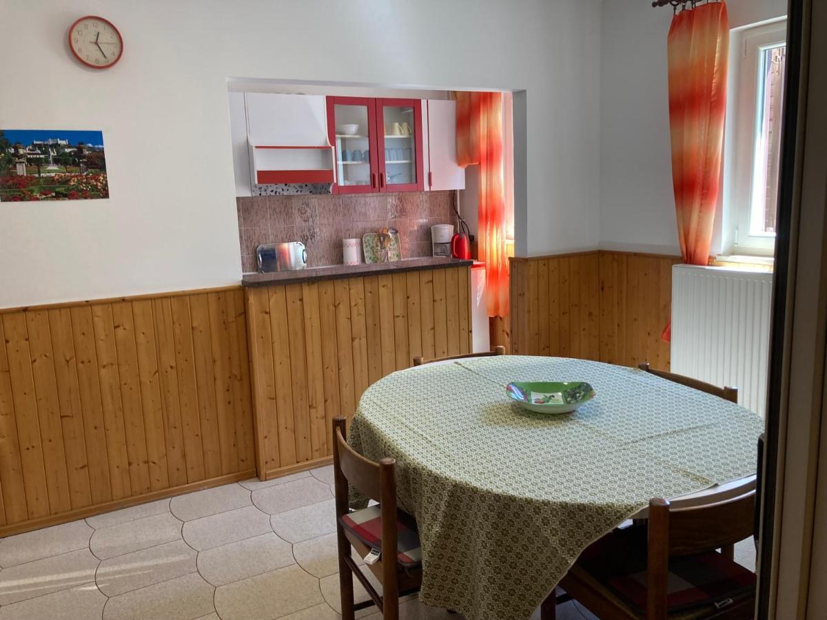 Apartments Hrnjic Umag Luaran gambar