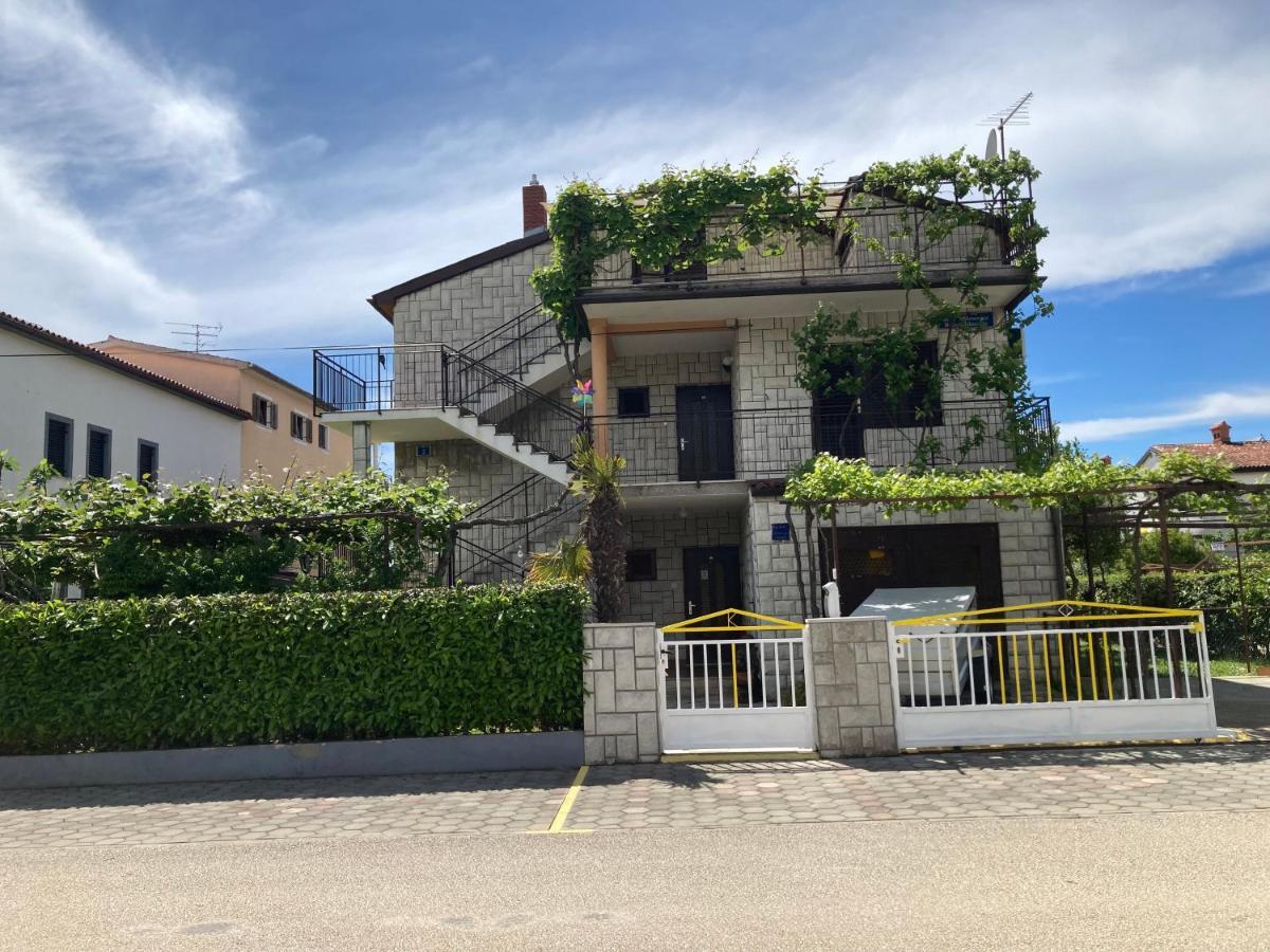 Apartments Hrnjic Umag Luaran gambar